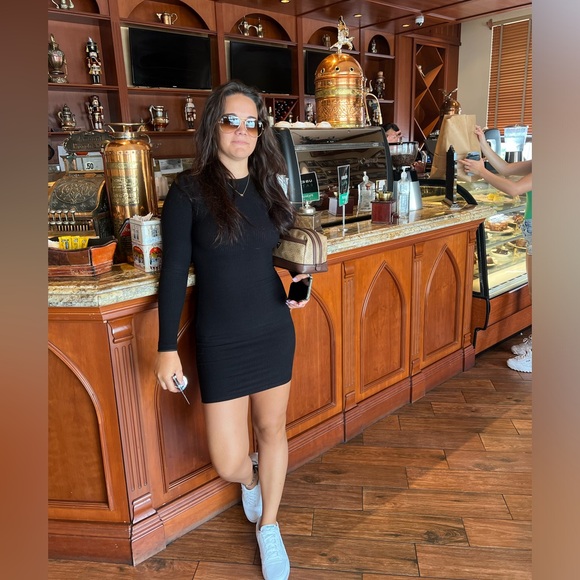 Meet your Posher, Mayelis - Picture 4 of 14